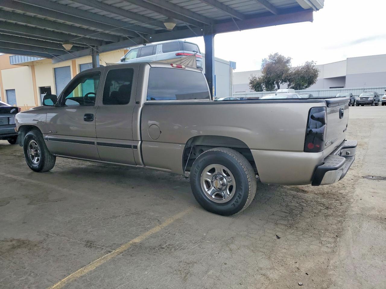 2GCEC19V311291469 · 2001 CHEVROLET SILVERADO · 2/13