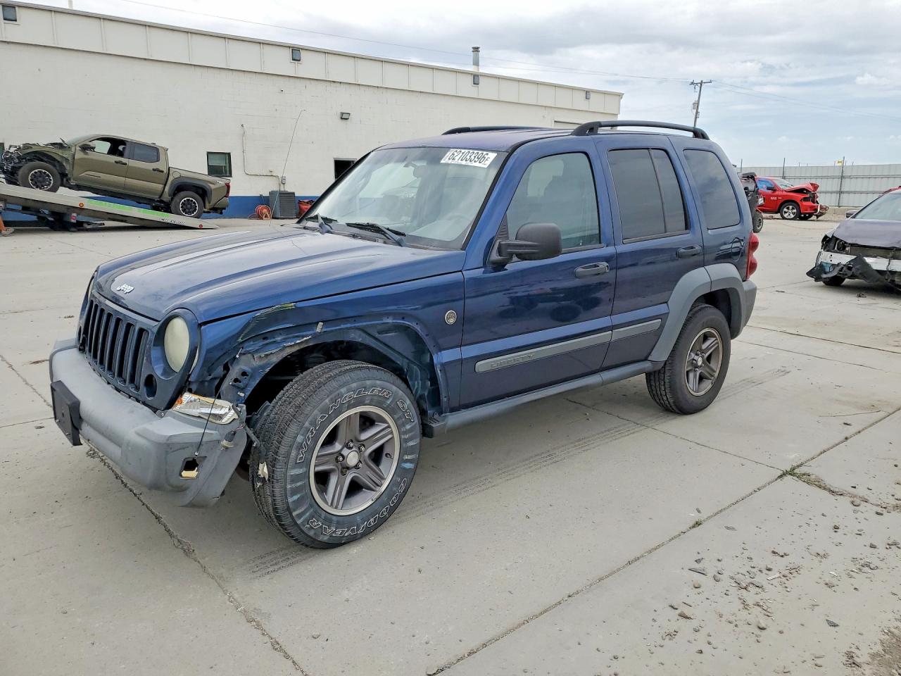 1J8GL48K75W602765 · 2005 JEEP LIBERTY