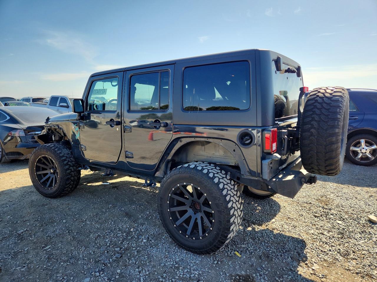 1C4BJWDG8GL318909 · 2016 JEEP WRANGLER UNLIMITED · 2/13