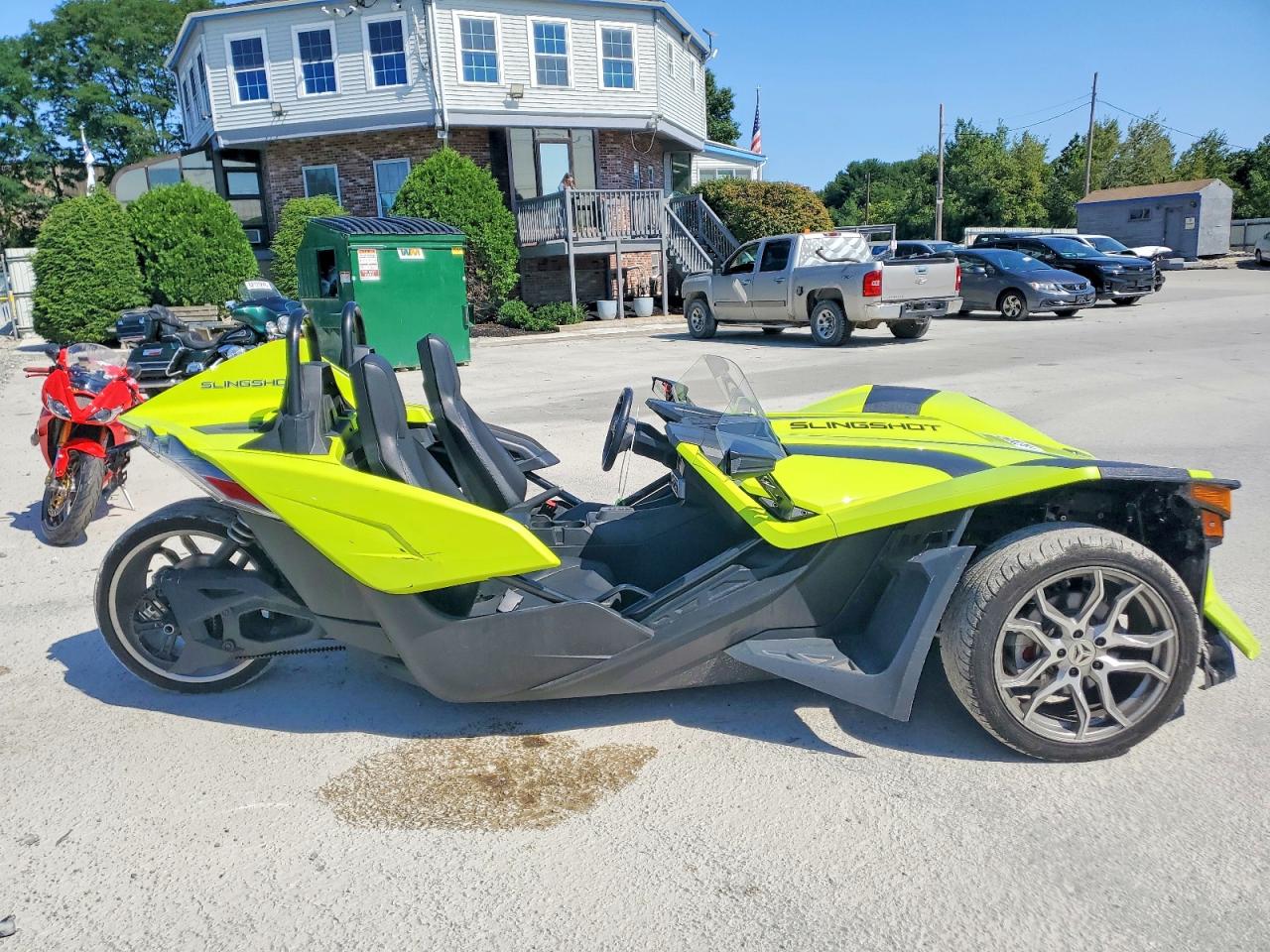 57XAAPHDXP8158043 · 2023 POLARIS SLINGSHOT