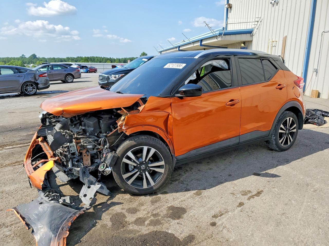 3N1CP5CU8KL515888 · 2019 NISSAN KICKS