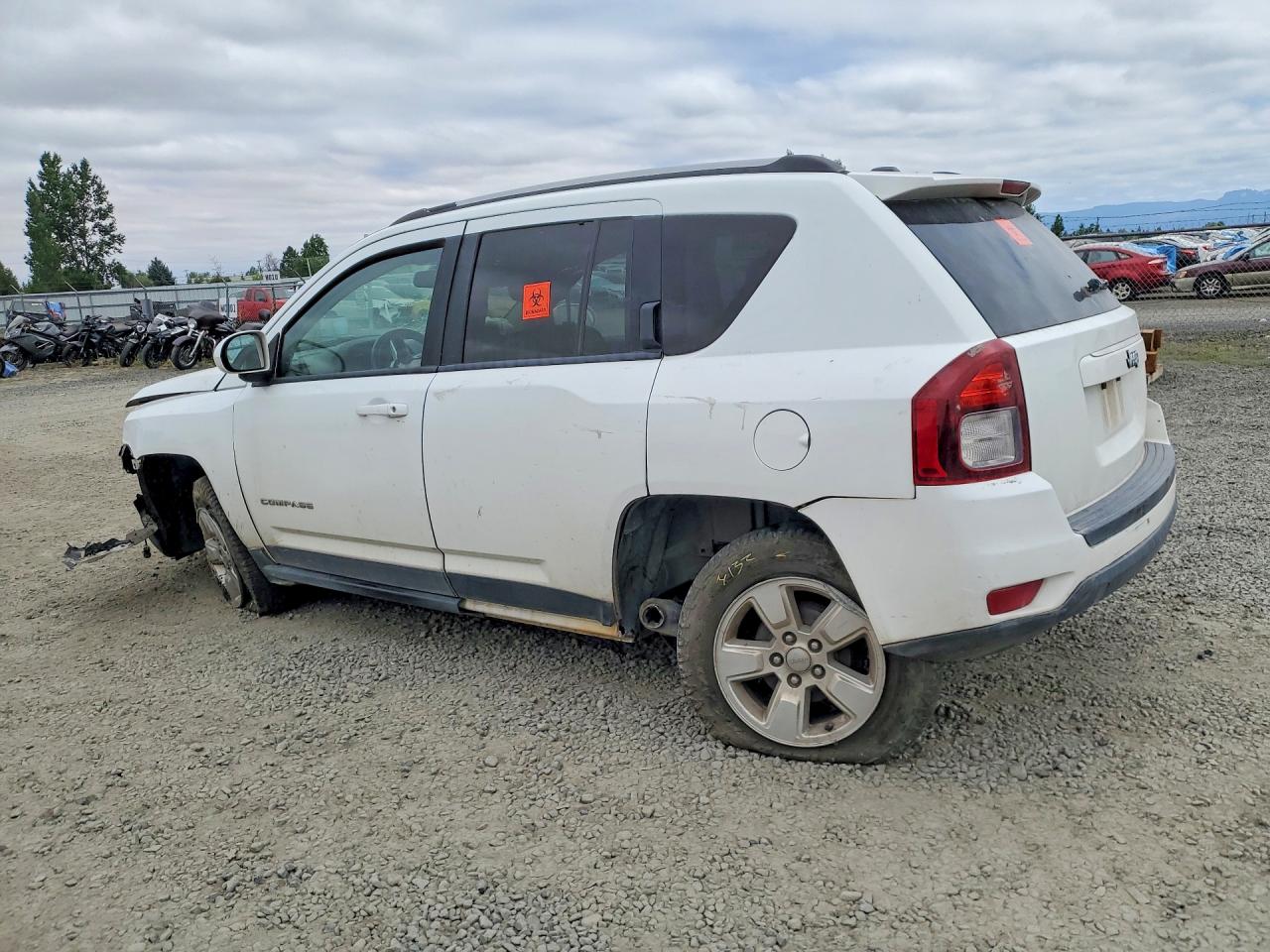 1C4NJCEB6HD182144 · 2017 JEEP COMPASS · 2/13