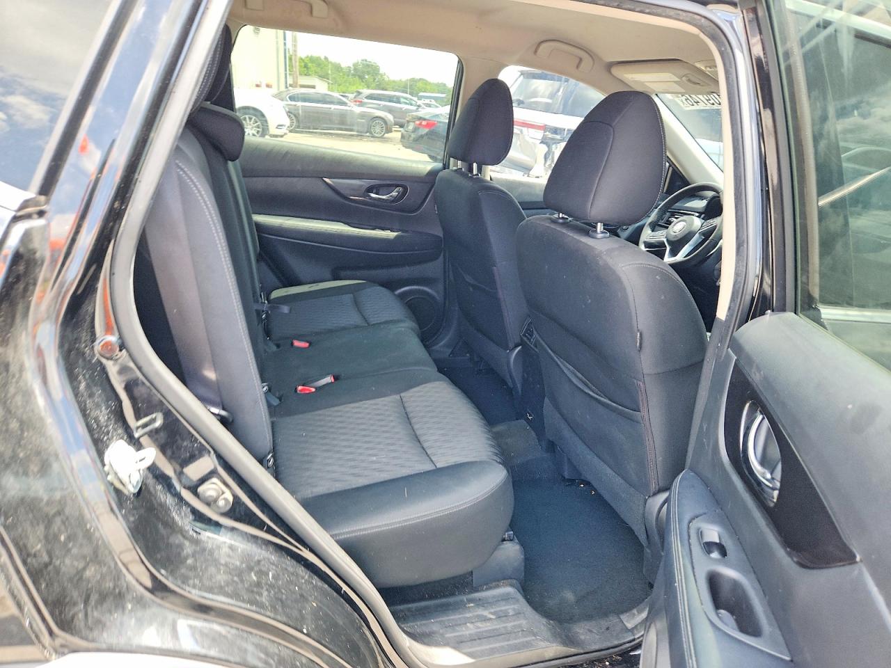 KNMAT2MT1LP525124 · 2020 NISSAN ROGUE · 11/13