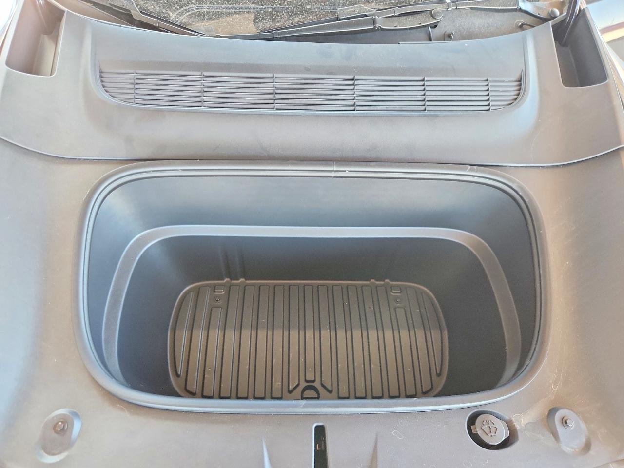 7SAYGDED5TF647083 · 2026 TESLA MODEL Y · 12/13
