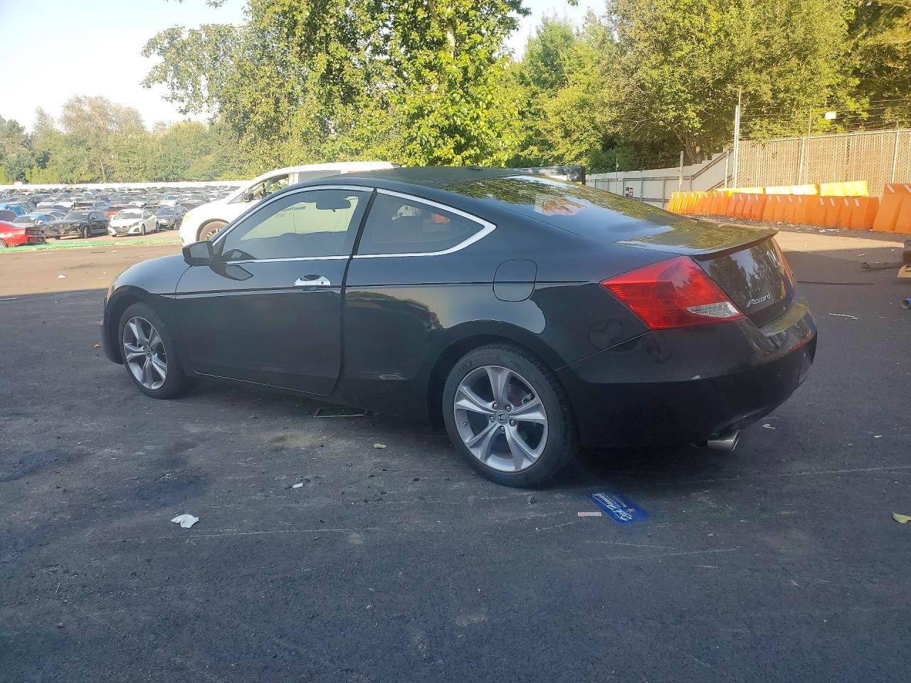 1HGCS2B87CA011552 · 2012 HONDA ACCORD · 2/12