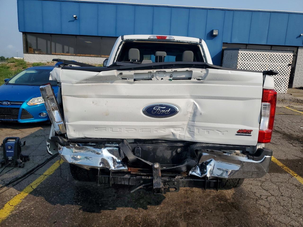 1FT7W2B61HEB83868 · 2017 FORD F250 · 6/12