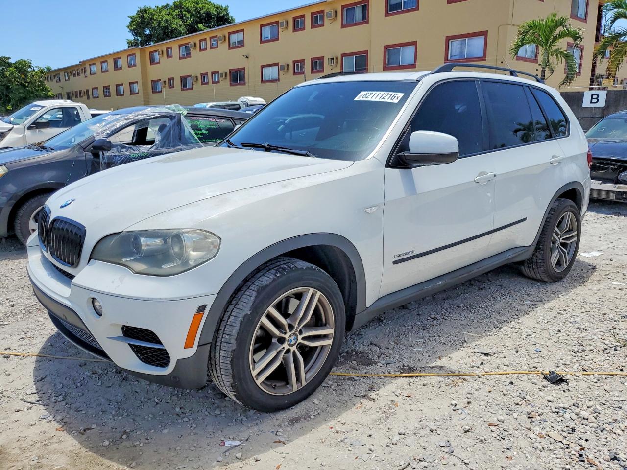 5UXZV8C51CL423296 · 2012 BMW X5