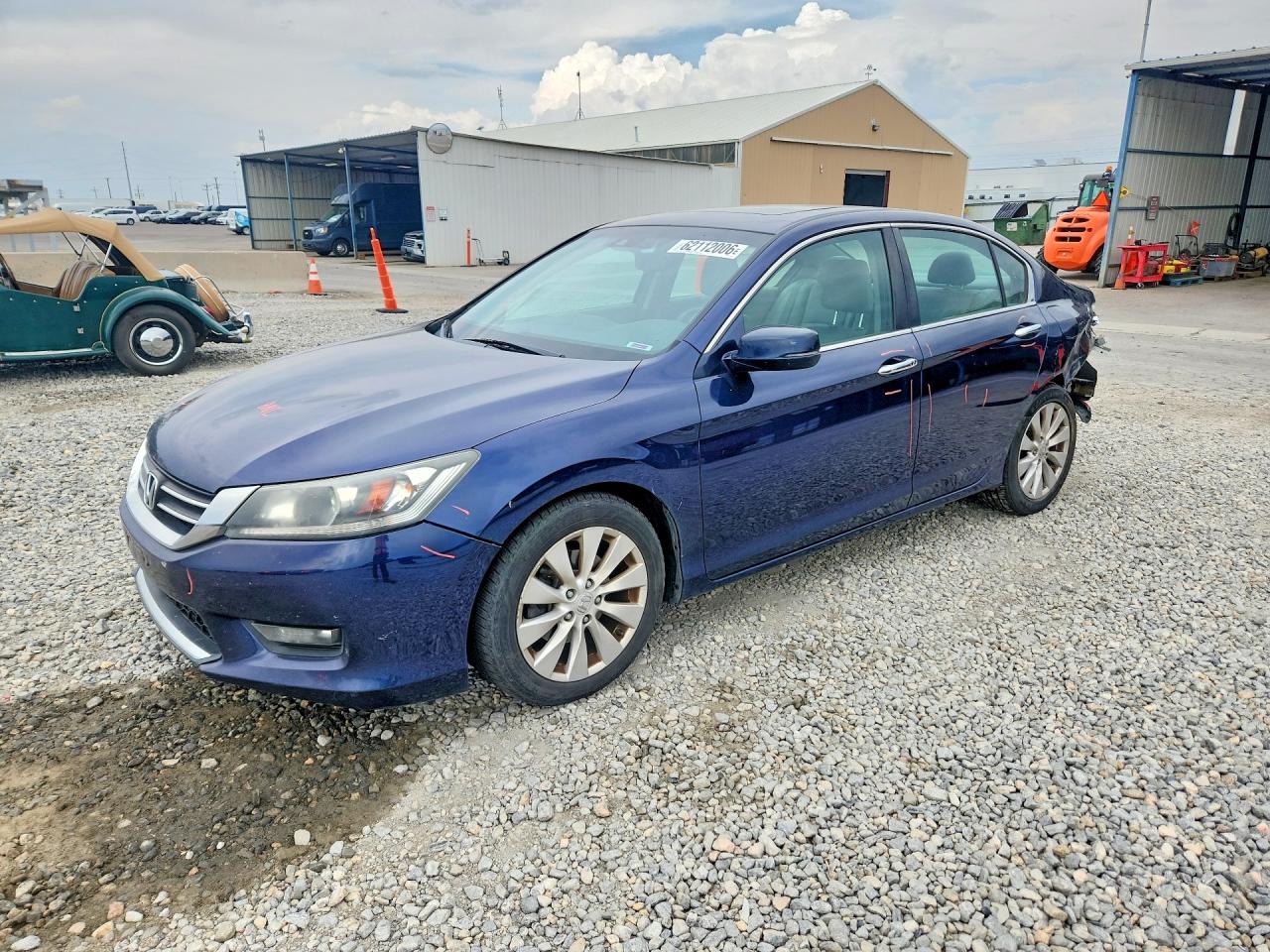 1HGCR2F84FA022910 · 2015 HONDA ACCORD