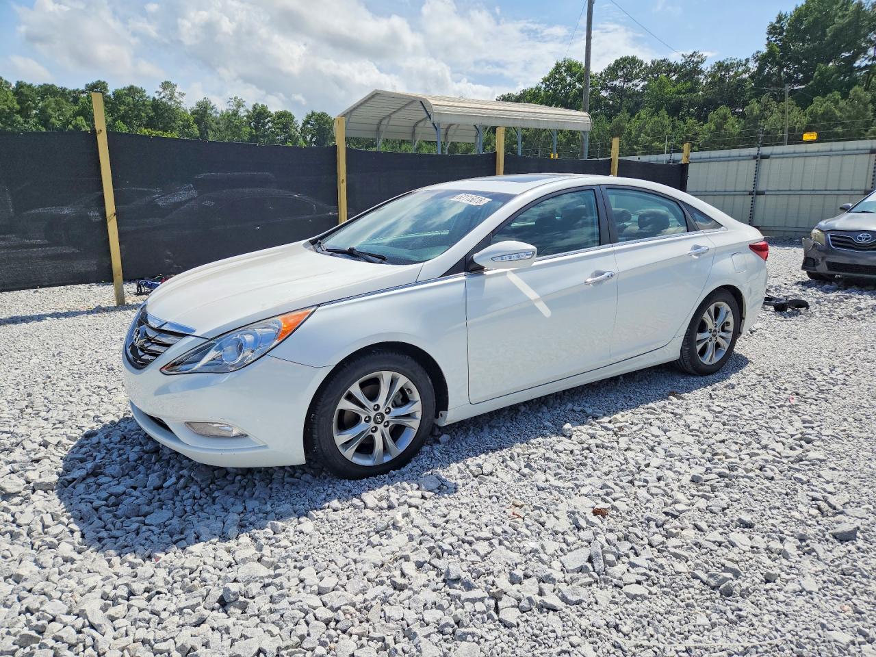 5NPEC4AC2BH029468 · 2011 HYUNDAI SONATA