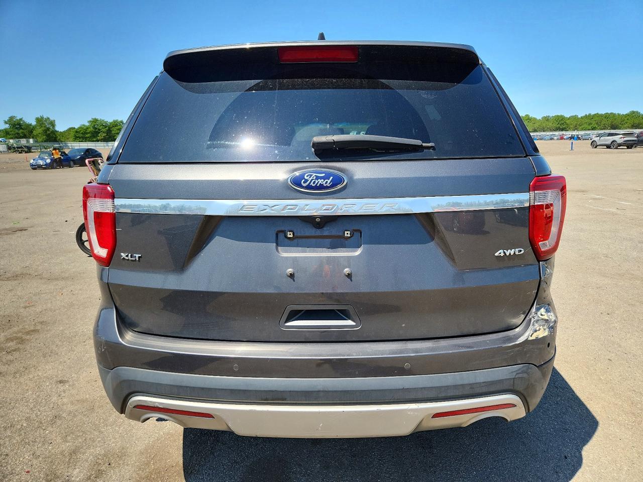 1FM5K8D88GGB00519 · 2016 FORD EXPLORER · 6/13
