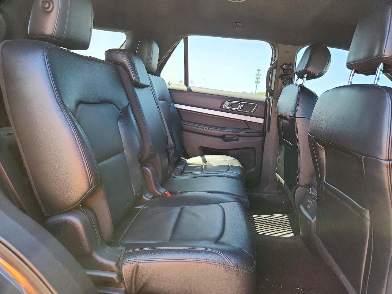 1FM5K8D88GGB00519 · 2016 FORD EXPLORER · 11/13