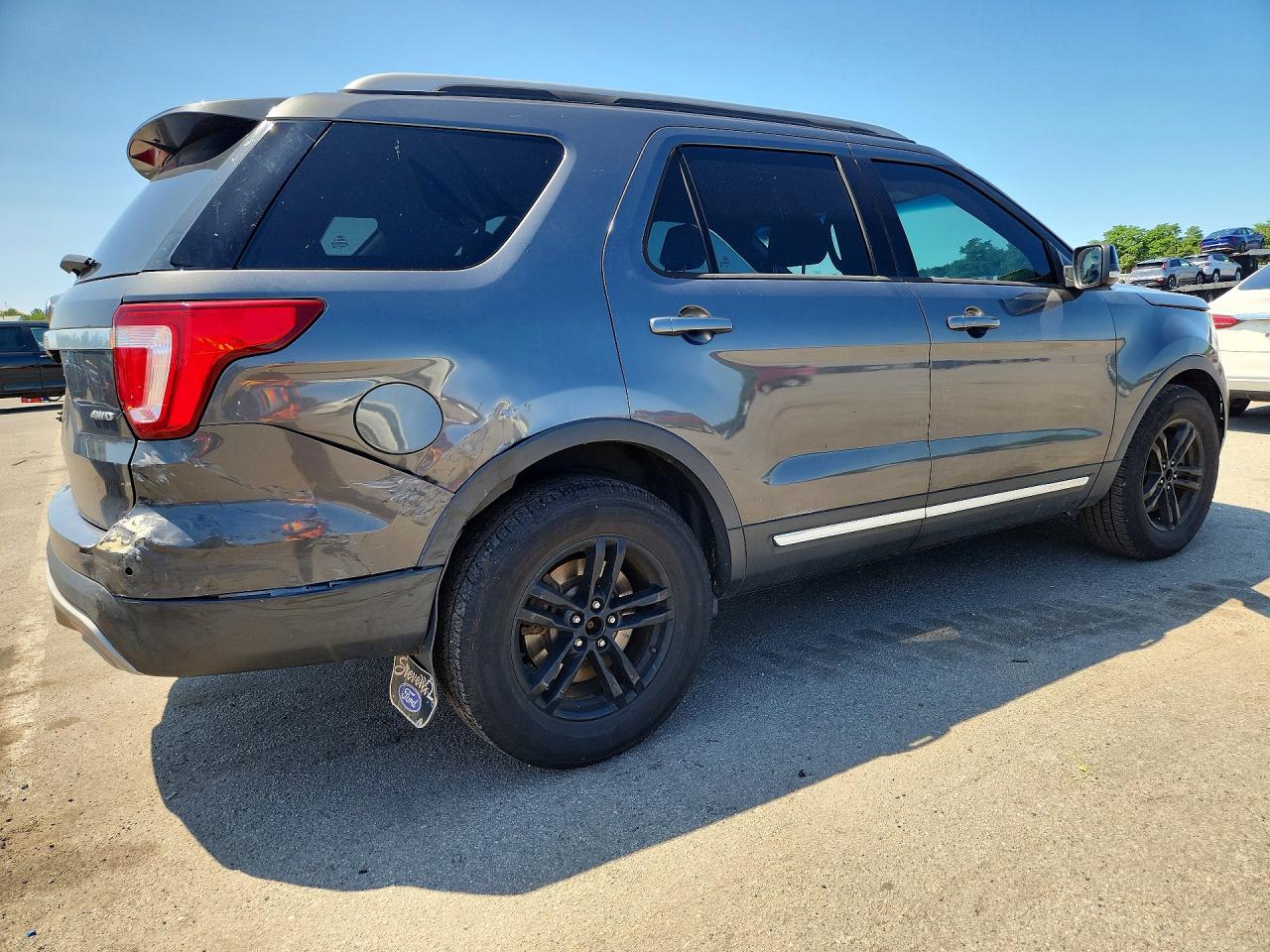 1FM5K8D88GGB00519 · 2016 FORD EXPLORER · 3/13
