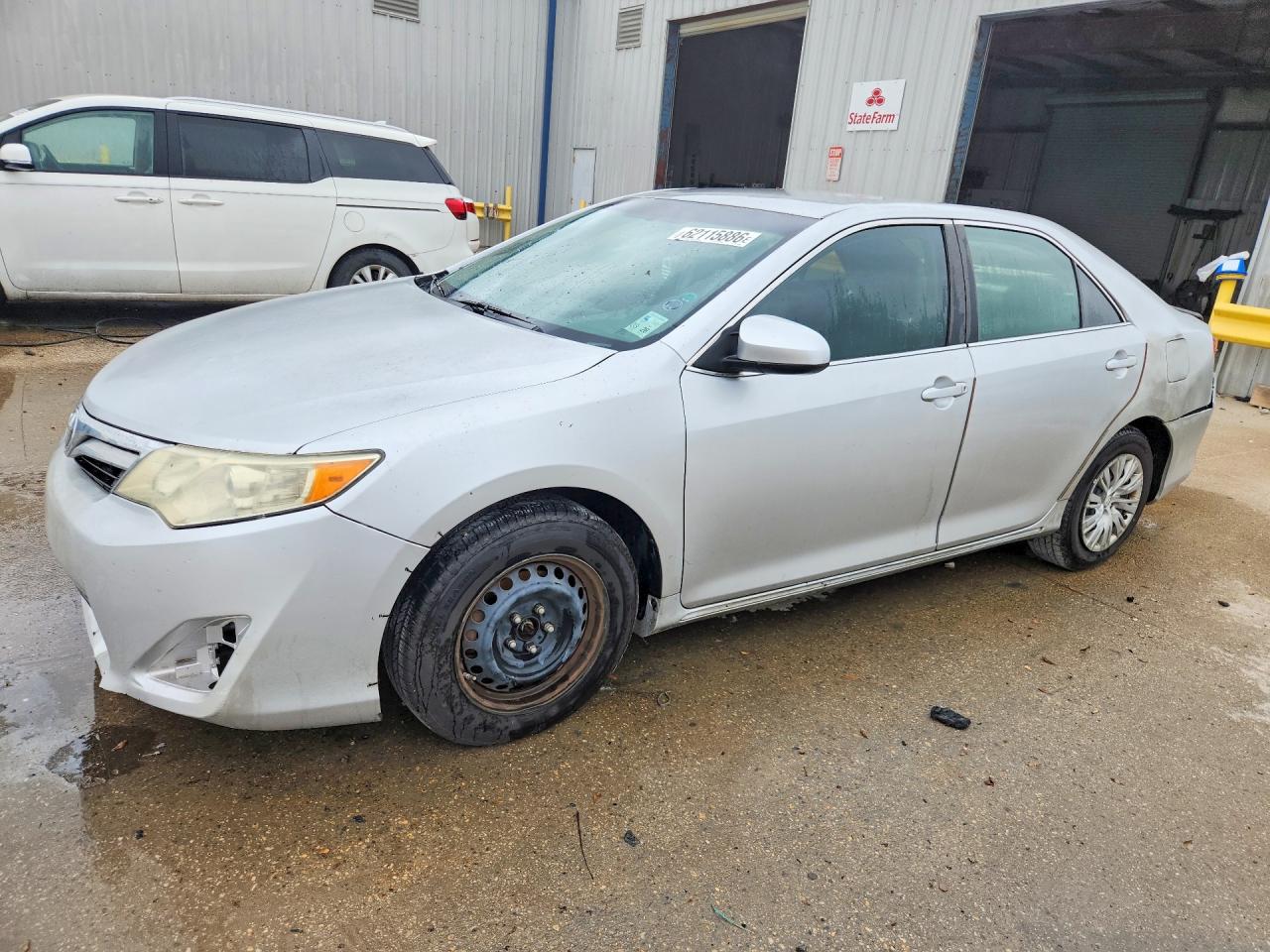 4T1BF1FK1DU252968 · 2013 TOYOTA CAMRY