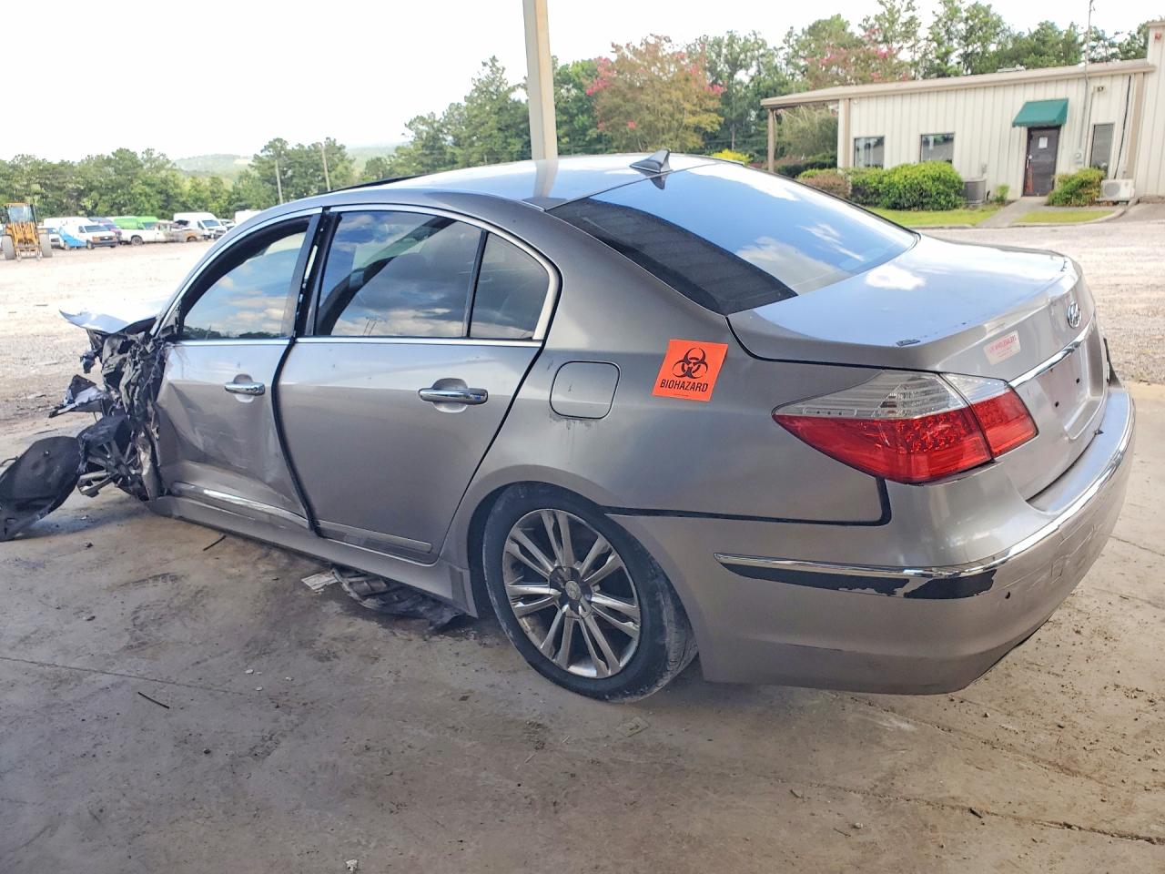 KMHGC4DF3CU208345 · 2012 HYUNDAI GENESIS · 2/12