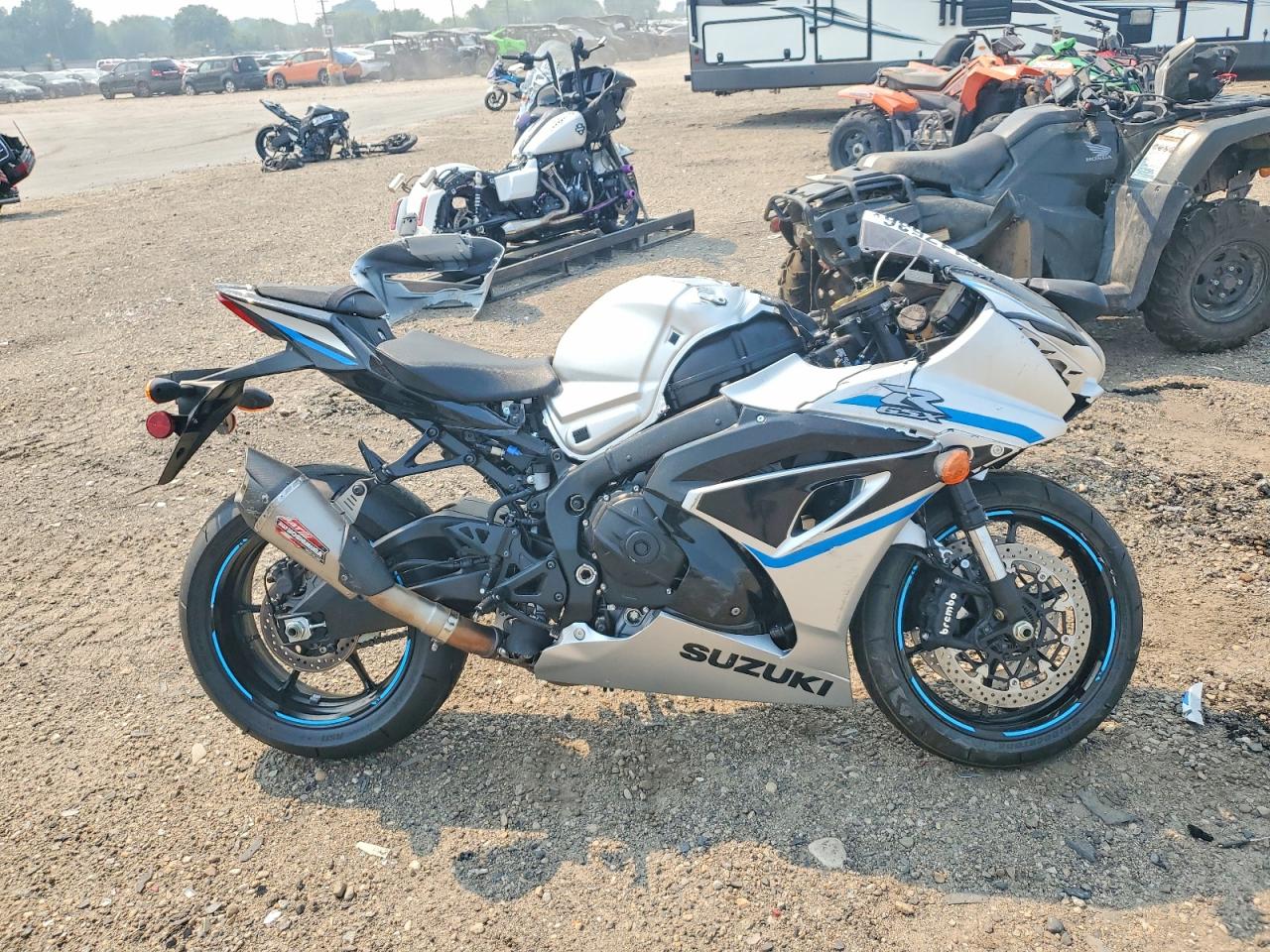 2025 SUZUKI GSX-R1000