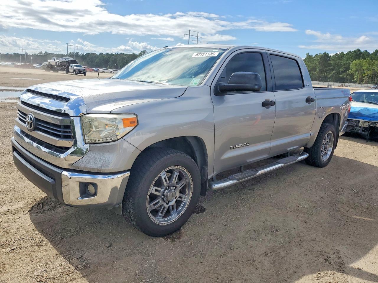 5TFEM5F13FX083852 · 2015 TOYOTA TUNDRA