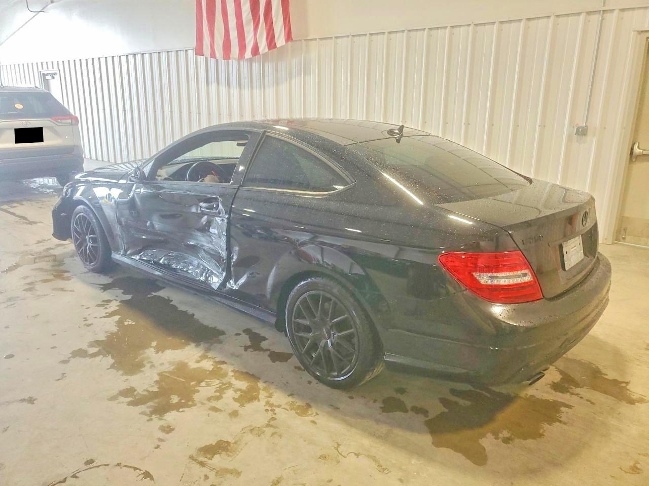 WDDGJ4HBXFG389020 · 2015 MERCEDES-BENZ C · 2/12