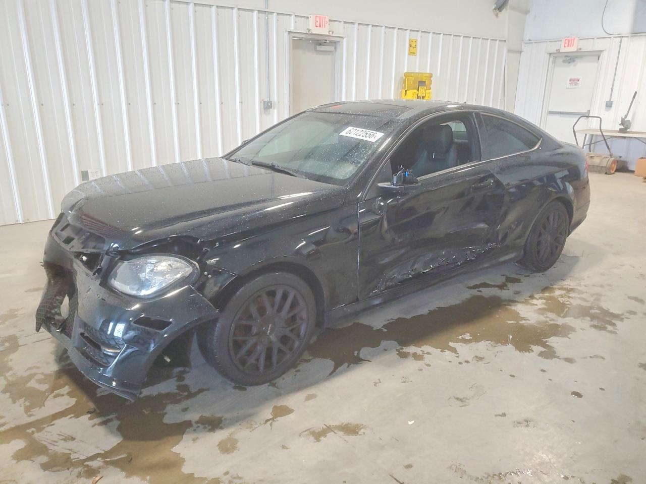 WDDGJ4HBXFG389020 · 2015 MERCEDES-BENZ C