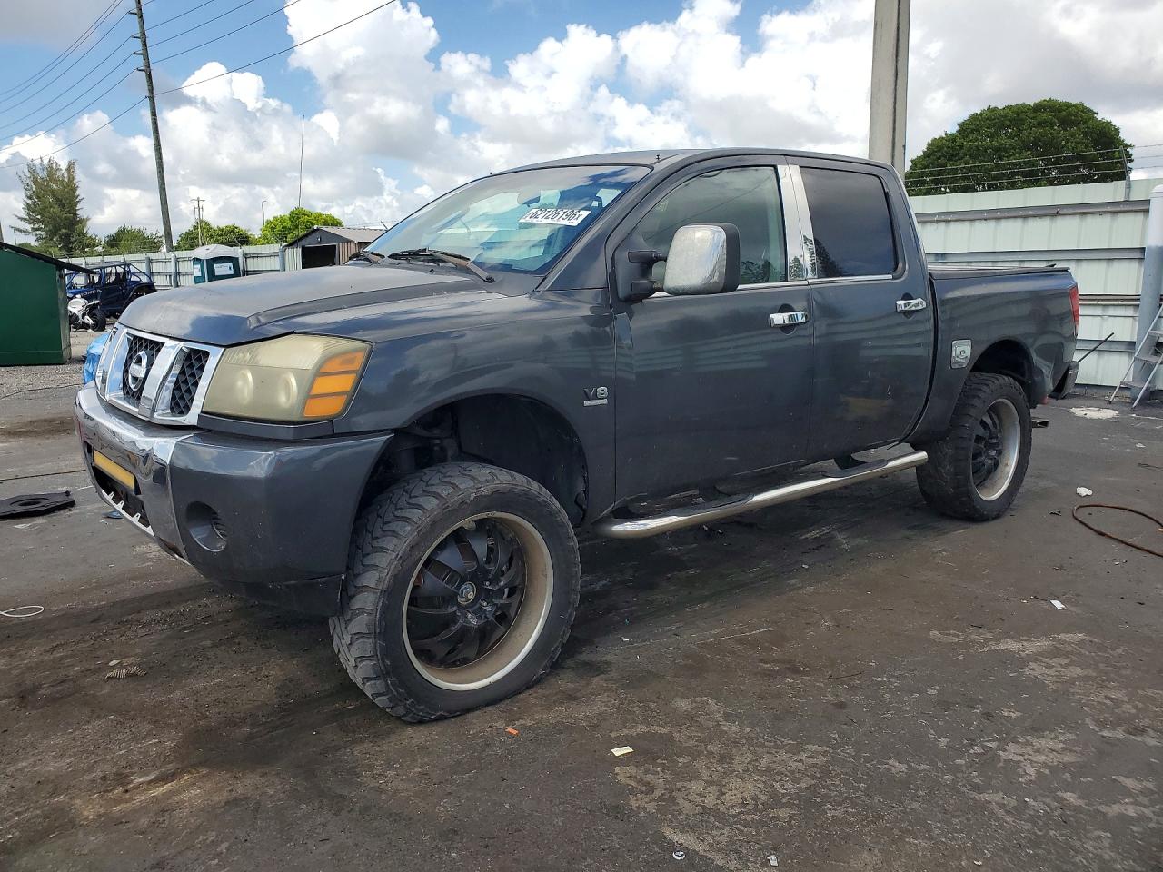 1N6AA07BX4N525050 · 2004 NISSAN TITAN