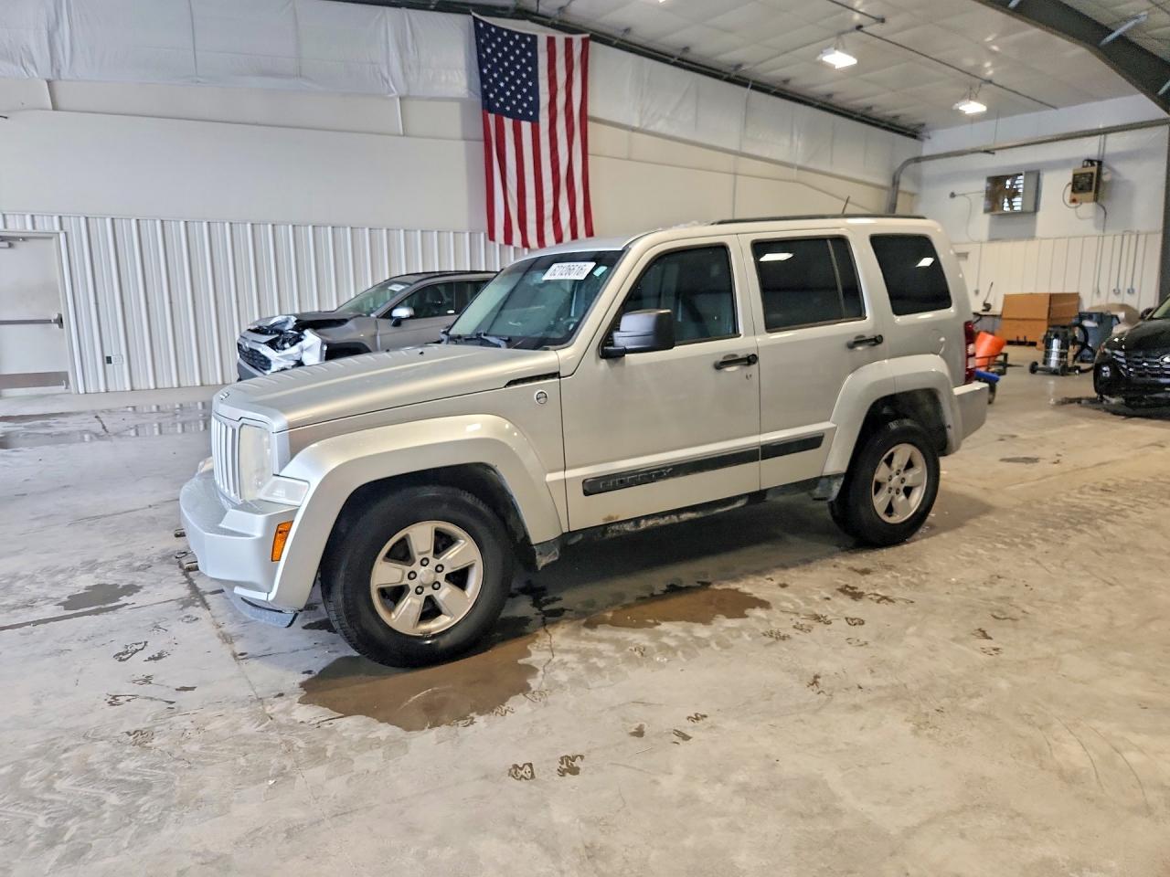 1C4PJMAK9CW196914 · 2012 JEEP LIBERTY