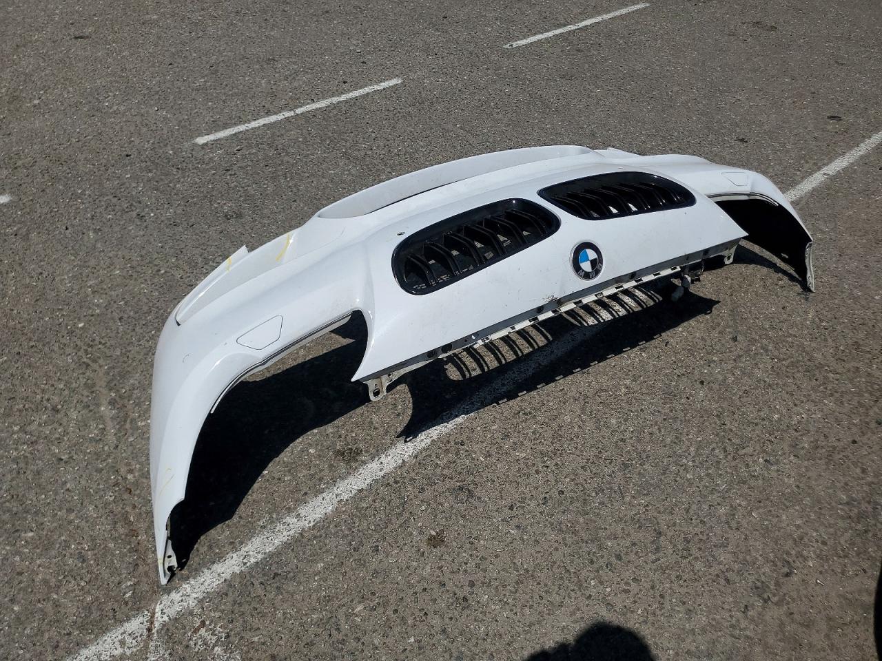 WBA5A5C58FD518136 · 2015 BMW 528 · 12/13