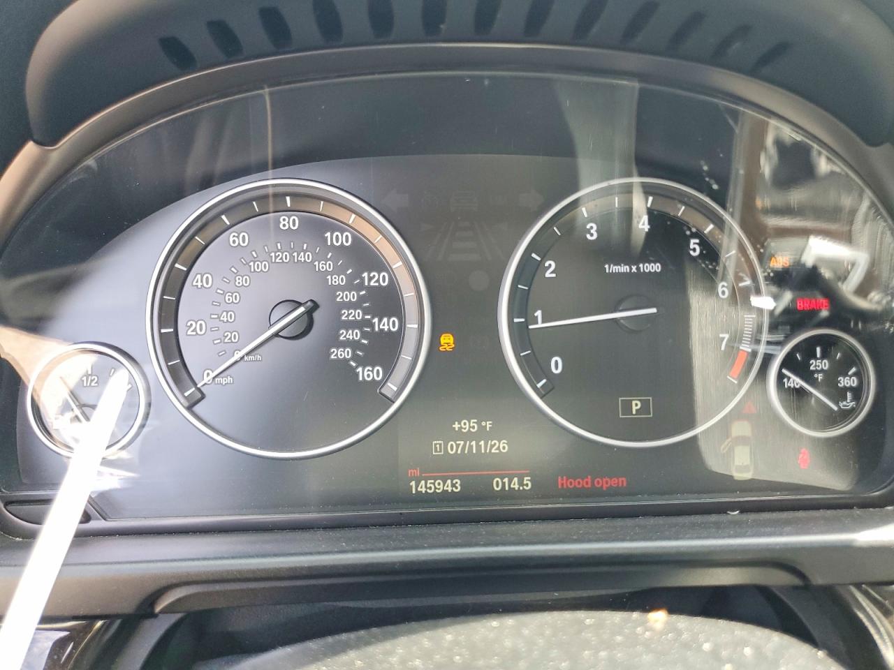 WBA5A5C58FD518136 · 2015 BMW 528 · 9/13