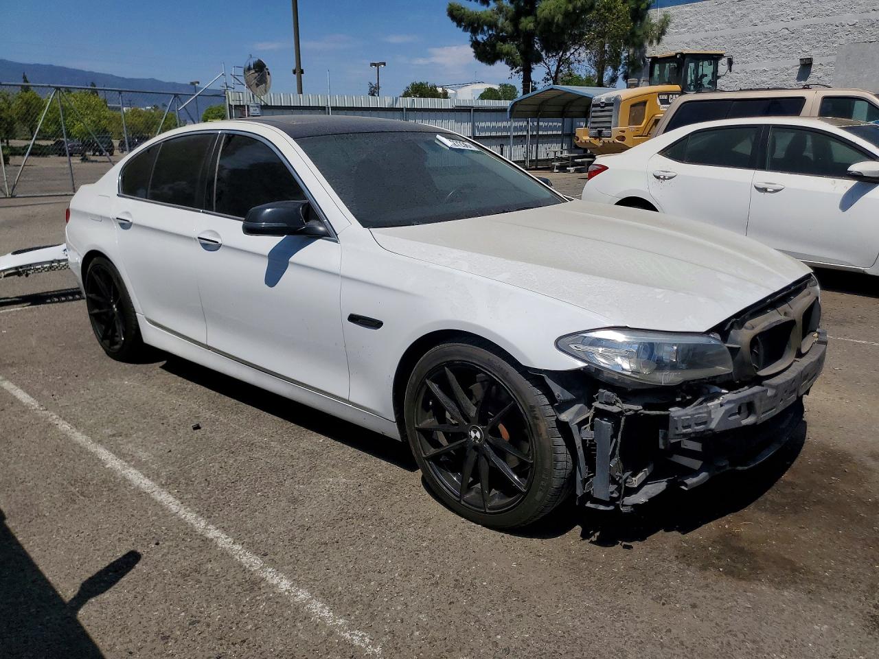 WBA5A5C58FD518136 · 2015 BMW 528 · 4/13