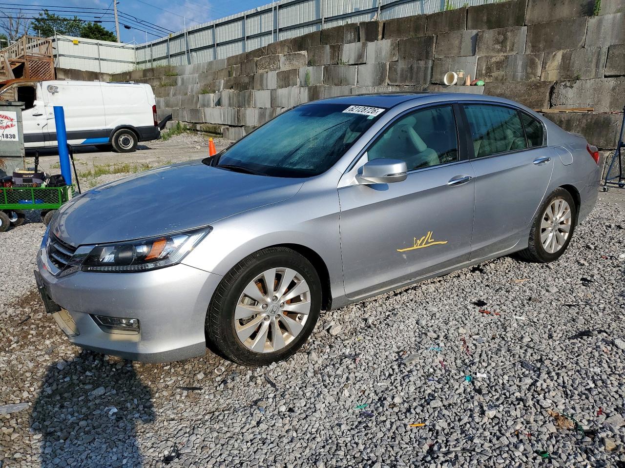 1HGCR2F85DA062524 · 2013 HONDA ACCORD