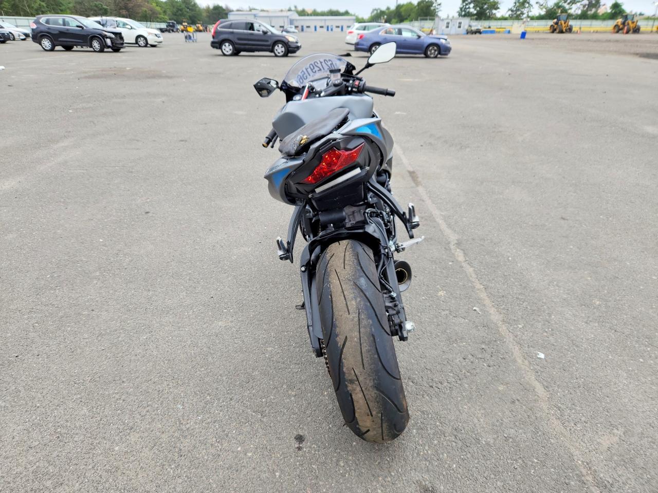 JKBZXJK15SA008757 · 2025 KAWASAKI ZX636 · 4/9