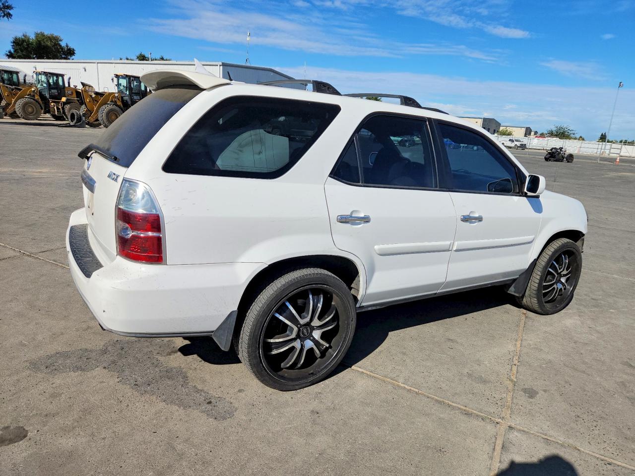 2HNYD18845H545588 · 2005 ACURA MDX · 3/13