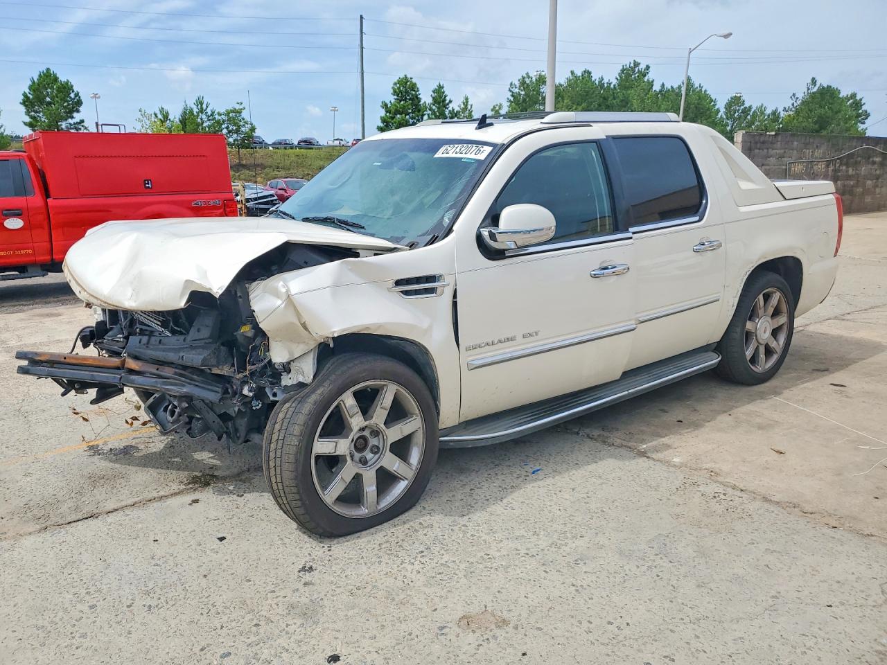 3GYT4MEF6BG136325 · 2011 CADILLAC ESCALADE