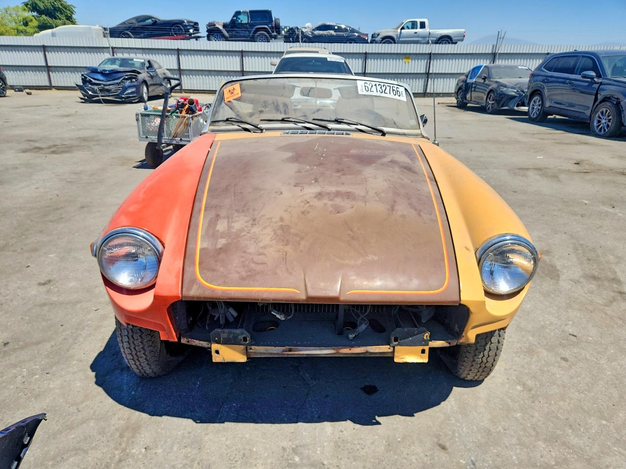 GHN5UH425190G · 1977 MG B · 5/12