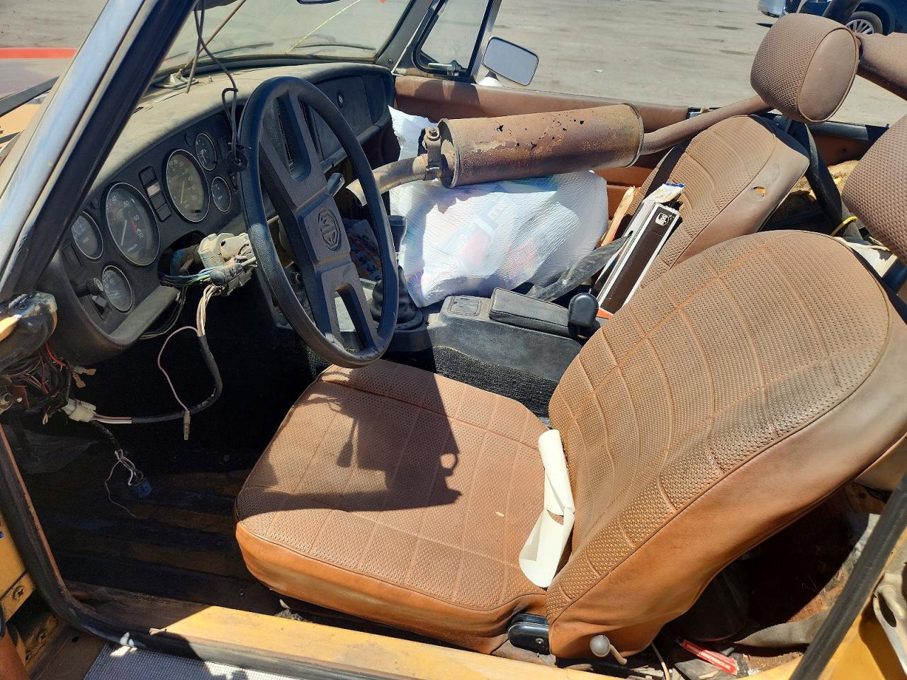 GHN5UH425190G · 1977 MG B · 7/12