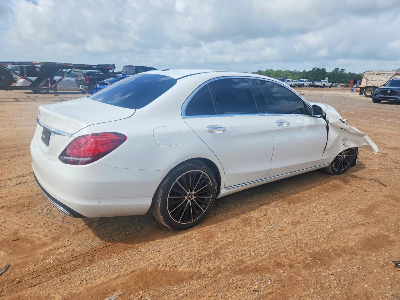 W1KWF8DB0MR649033 · 2021 MERCEDES-BENZ C · 3/13