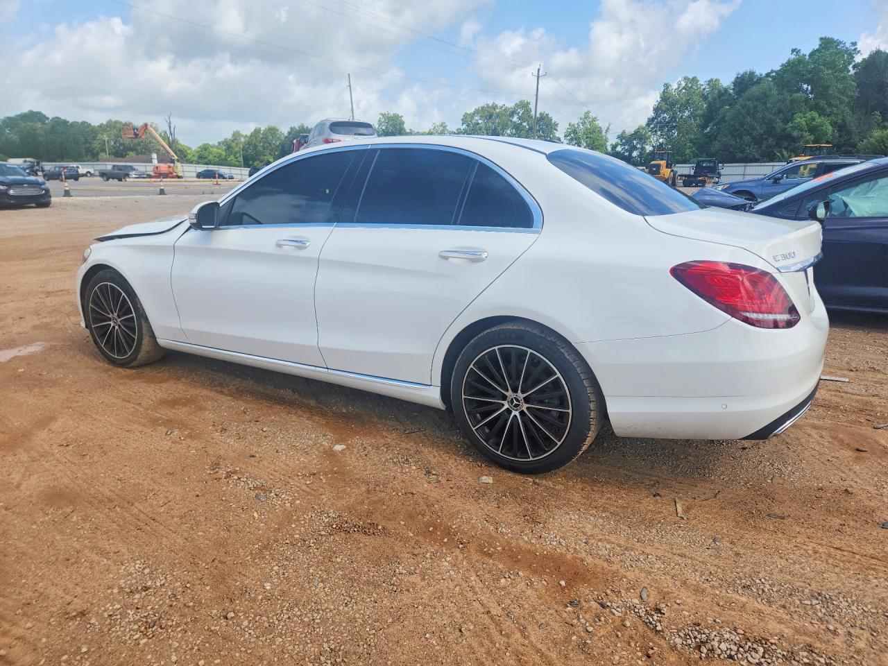 W1KWF8DB0MR649033 · 2021 MERCEDES-BENZ C · 2/13