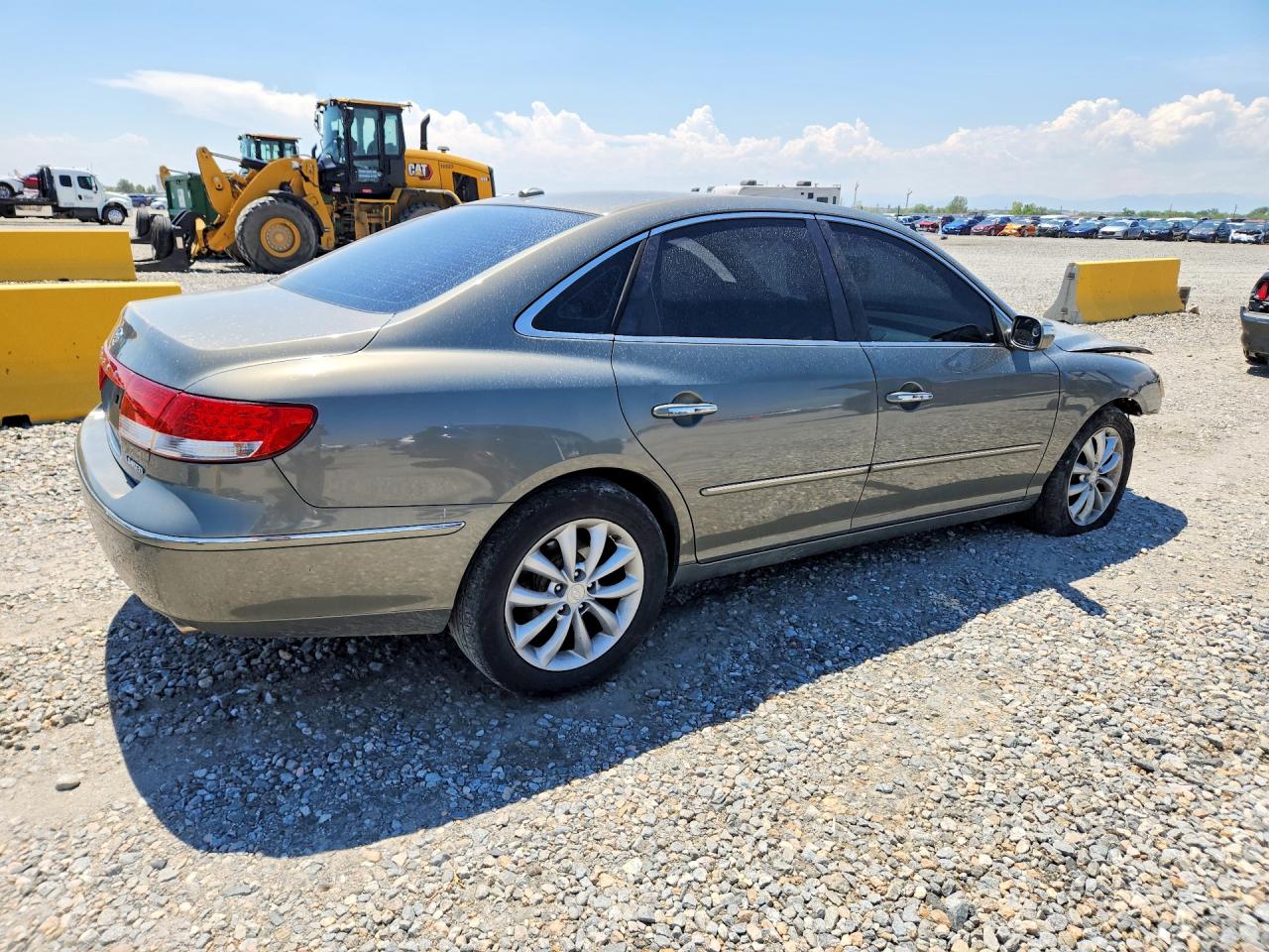 KMHFC46F68A286670 · 2008 HYUNDAI AZERA LIMITED · 3/13