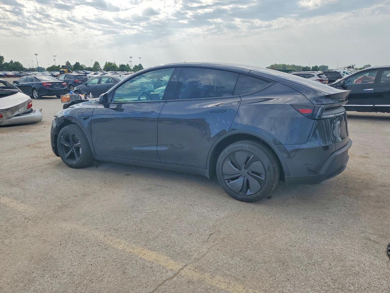 7SAYGDEDXTF437983 · 2026 TESLA MODEL Y · 2/12