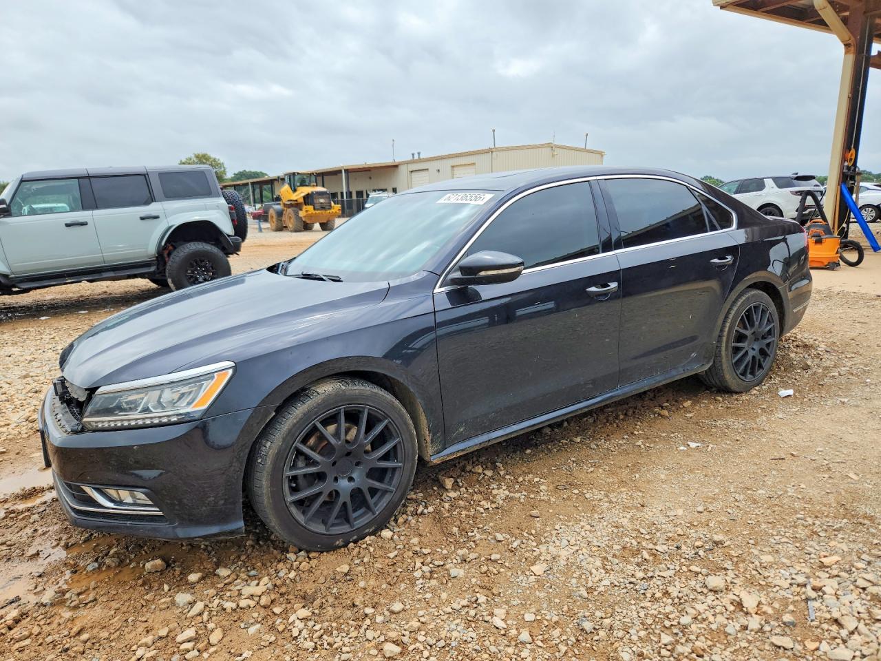 1VWBA7A36JC016644 · 2018 VOLKSWAGEN PASSAT