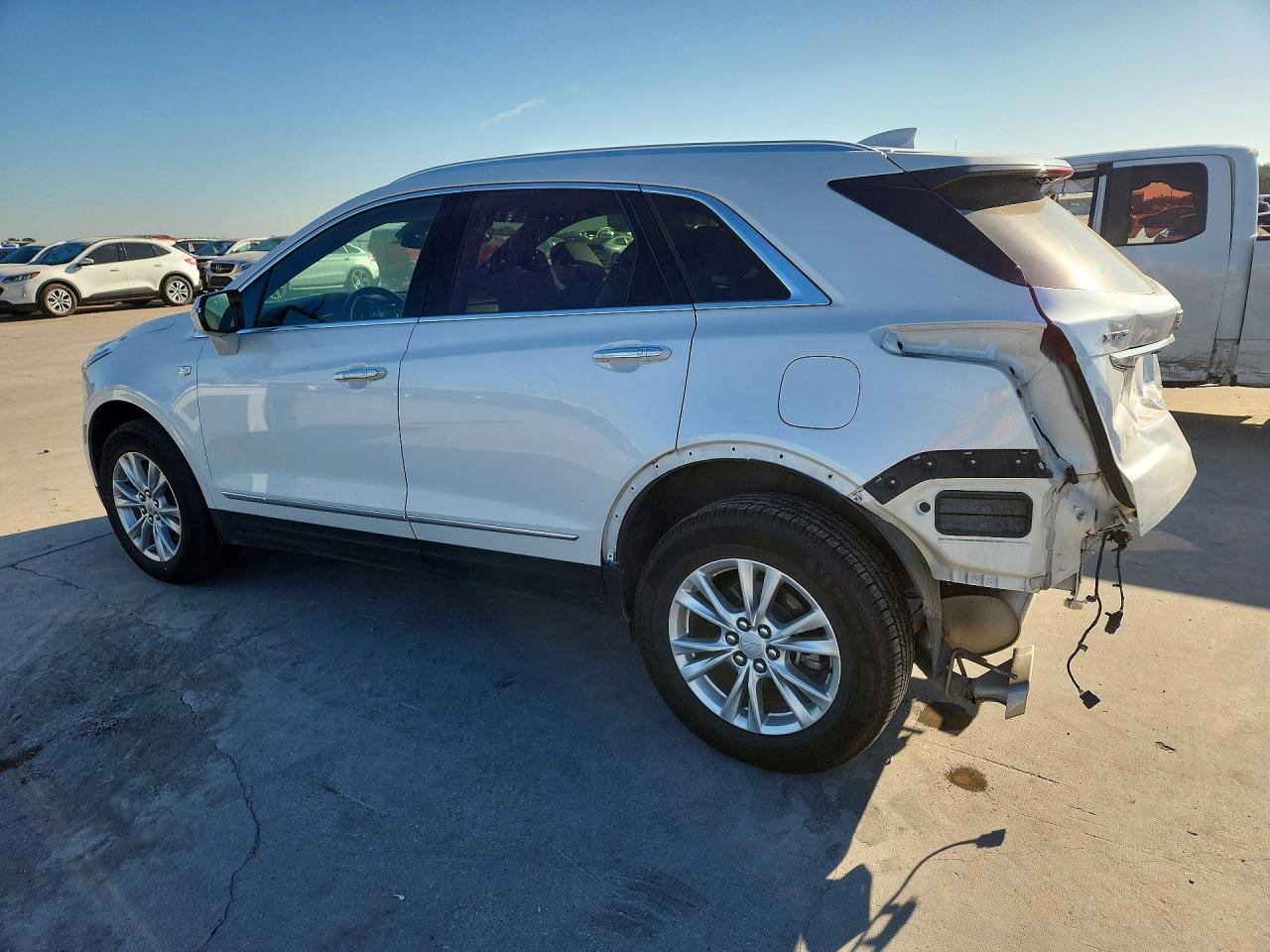 1GYKNAR41MZ107964 · 2021 CADILLAC XT5 · 2/14