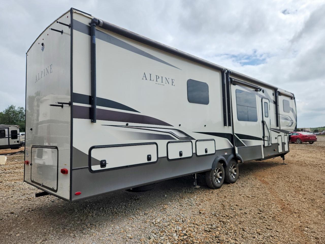 4YDFALU20NE780299 · 2022 KUTB ALPINE 301 · 4/10