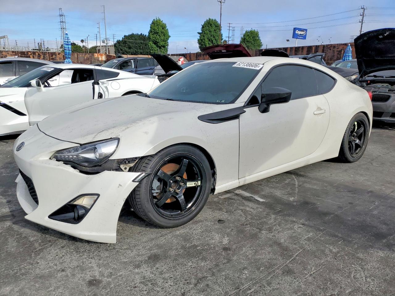 JF1ZNAA16G8700029 · 2016 SCION FR-S