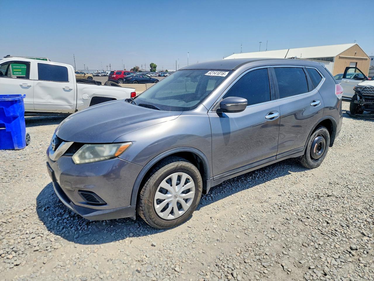 5N1AT2MV8FC883698 · 2015 NISSAN ROGUE