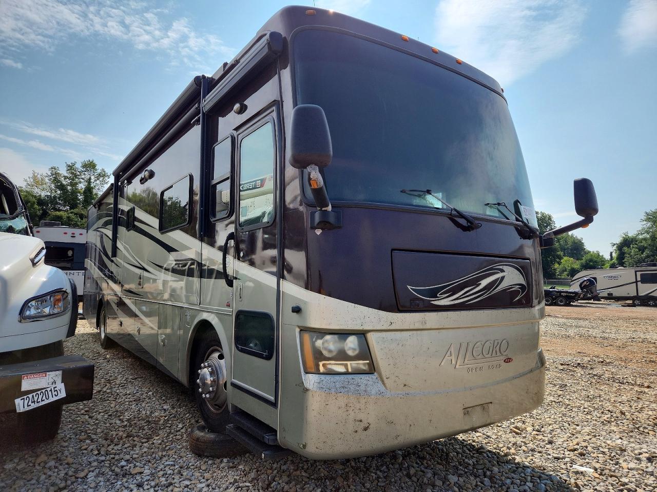 4UZAB2DT7CCBL4732 · 2012 FREIGHTLINER CHASSIS