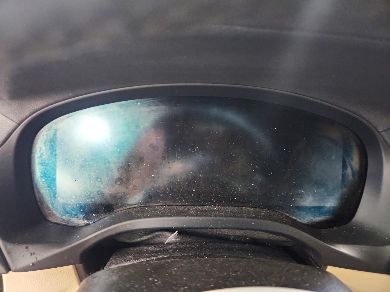 5UXTY9C00M9E27770 · 2021 BMW X3 · 9/12