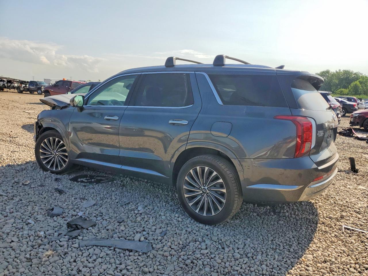 KM8R7DGE9PU571660 · 2023 HYUNDAI PALISADE · 2/13