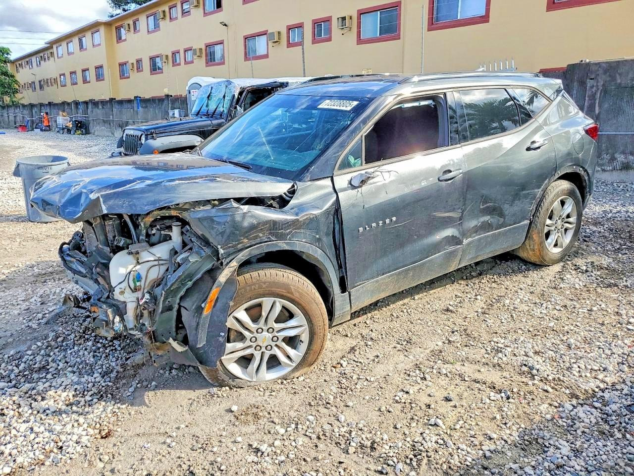 3GNKBBRA0KS666482 · 2019 CHEVROLET BLAZER