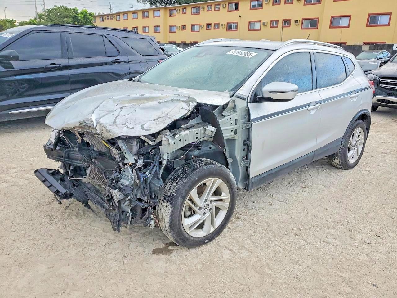 JN1BJ1BV2MW568907 · 2021 NISSAN ROGUE SPORT