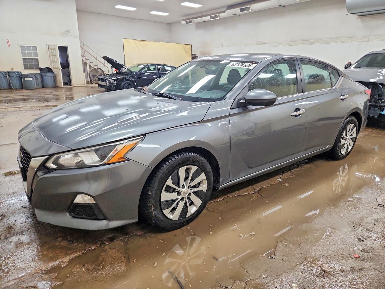 1N4BL4BV4LC196470 · 2020 NISSAN ALTIMA