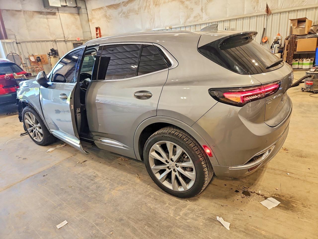 LRBFZSR43PD036445 · 2023 BUICK ENVISION · 2/13