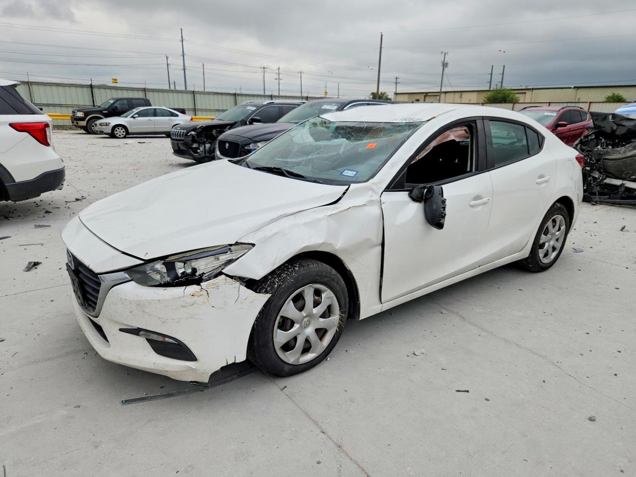 3MZBN1U73HM101868 · 2017 MAZDA 3